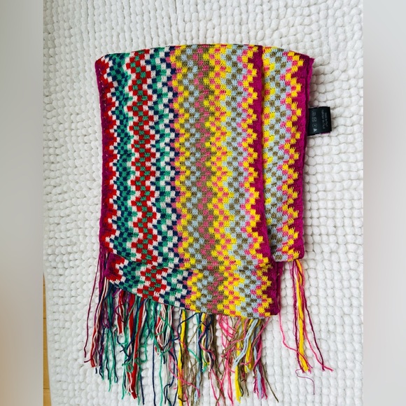 Missoni fringes Scarf - Picture 2 of 3